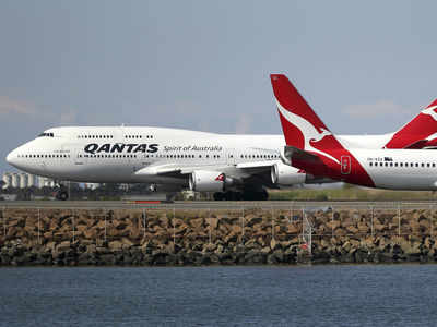Qantas grounds planes, CEO forgoes pay as coronavirus spreads