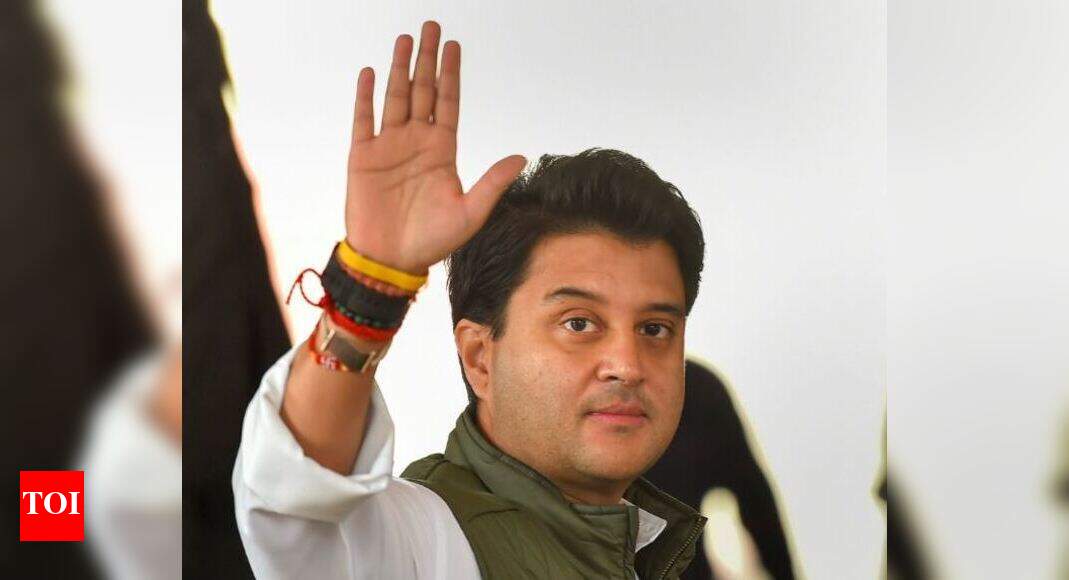 MP govt teeters as Scindia & 22 MLAs quit Cong to join BJP