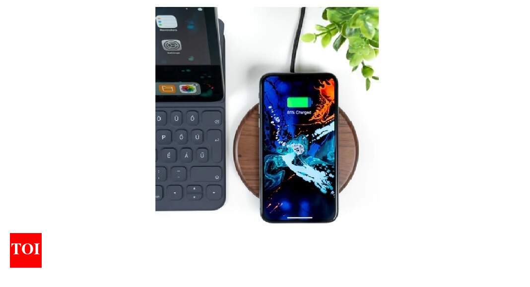 Wireless Chargers Compatible With Various Smartphones Times Of India