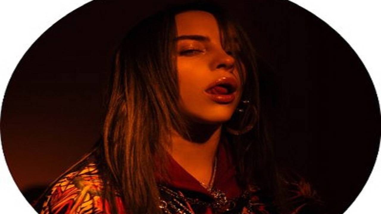 Billie Eilish strips down in concert to protest body shaming | English  Movie News - Times of India