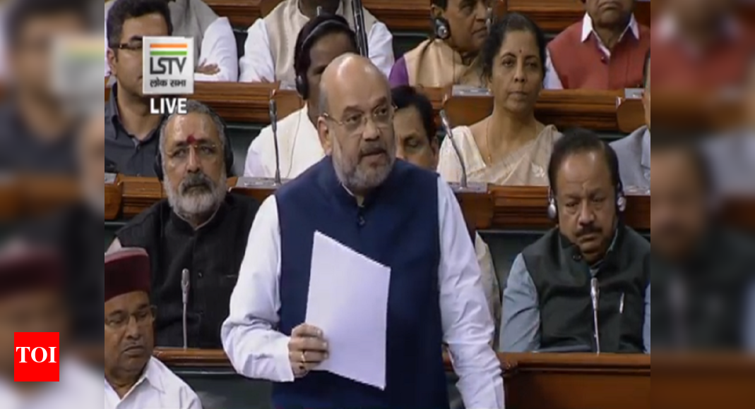 Shah pays tribute to Delhi violence victims