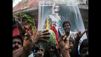 Fans react on Rajnikanth party launching date
