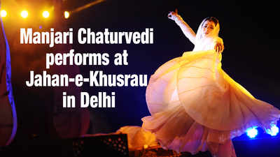 Manjari Chaturvedi performs at Jahan-e-Khusrau in Delhi