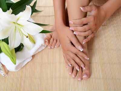 Pamper your hands and feet with these pedicure & manicure kits