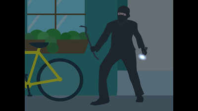 Pune woman out to buy mask, burglars strike at home