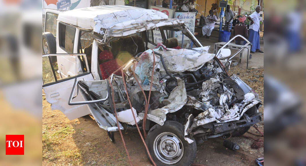 Six die as truck rams SUV near Namakkal in Tamil Nadu | Trichy News ...