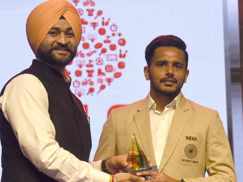 I credit team effort for my award, says Harmanpreet Singh