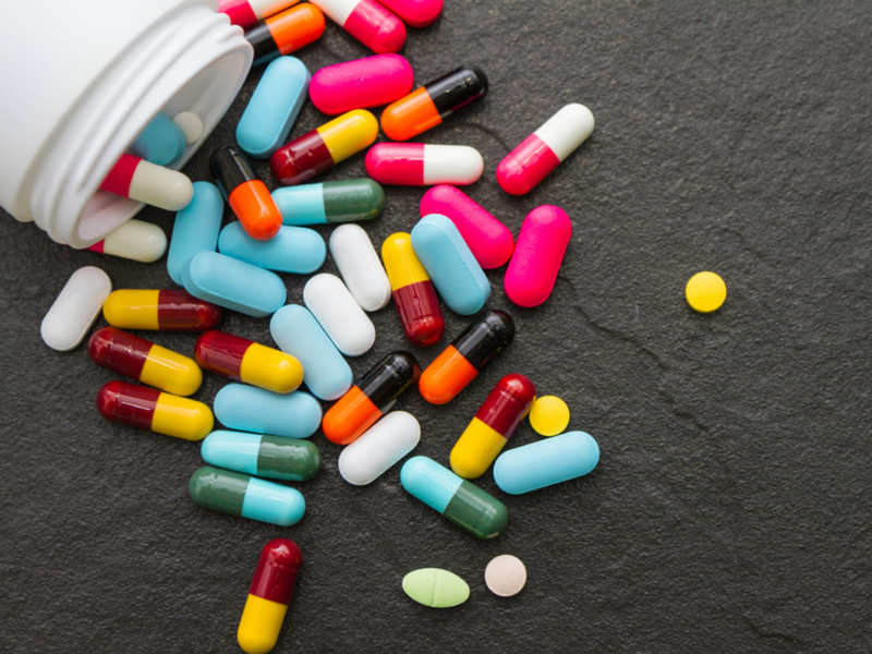 Ibuprofen vs Paracetamol: Which medicine to take in case you suspect coronavirus symptoms?