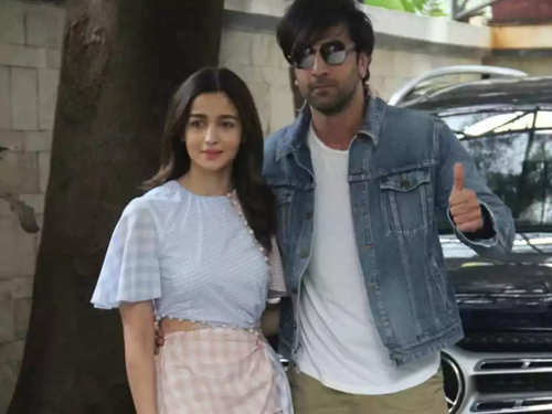 Alia Bhatt's Reaction To Husband Ranbir Kapoor's Dapper Look Is All Of Us -  News18