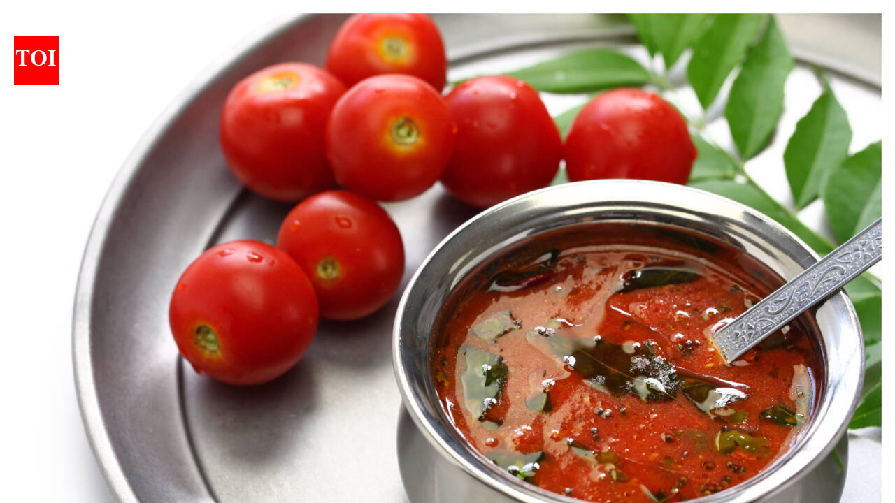 How to Make Immunity Boosting Rasam Tea at Home