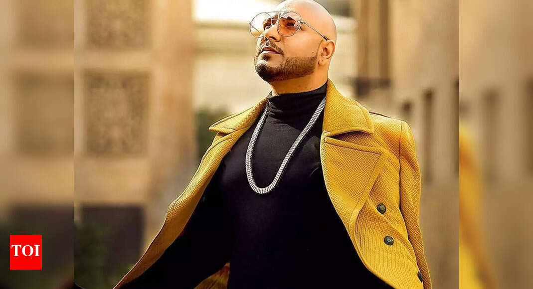 B Praak celebrates 3 year anniversary of his debut song ‘Mann Bharrya ...