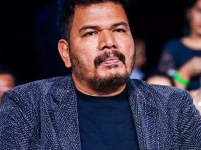 indian-2-director-shankar-appears-before-officials-at-chennai-s-film