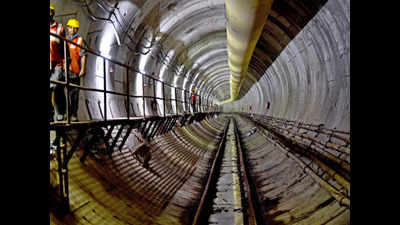 Metro 3 corridor: Work on one tunnel below Mithi river complete