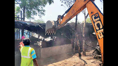 Telangana: Mild tension as Cantonment officials demolish illegal structures