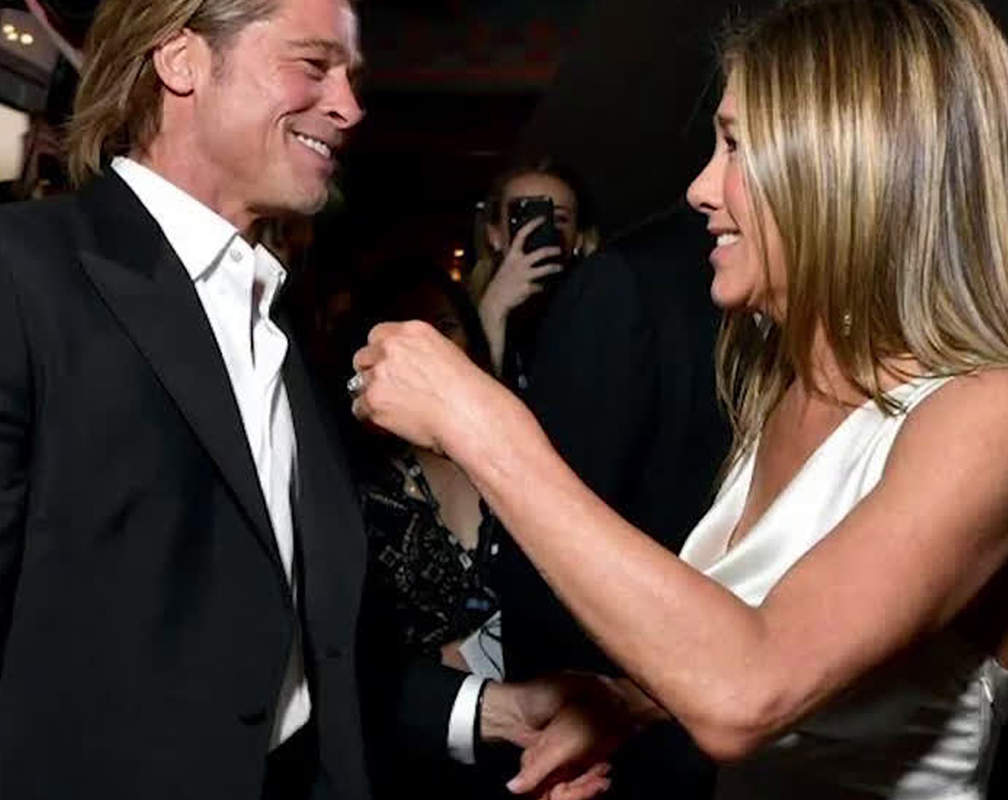 
Brad Pitt and Jennifer Aniston planning a secret beach wedding?
