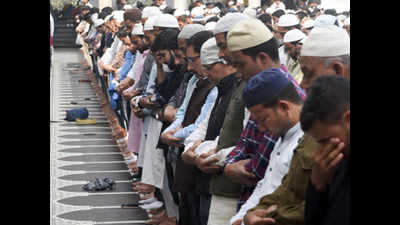 Lucknow: Friday namaz suspended at Asafi mosque till March 31