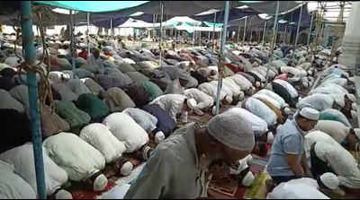 Large gatherings for Namaz across west UP despite advice for social distancing