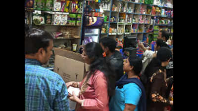 Janta curfew: Milk booths, grocers may shut shop today in Mumbai