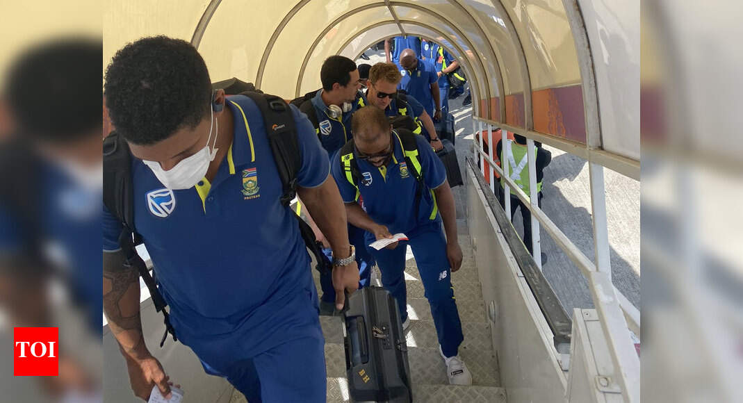 SA cricketers were in same hotel as Kanika Kapoor