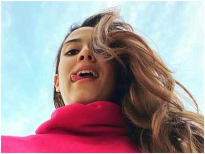 Mira Rajput is busy goofing around and her latest picture is a proof!