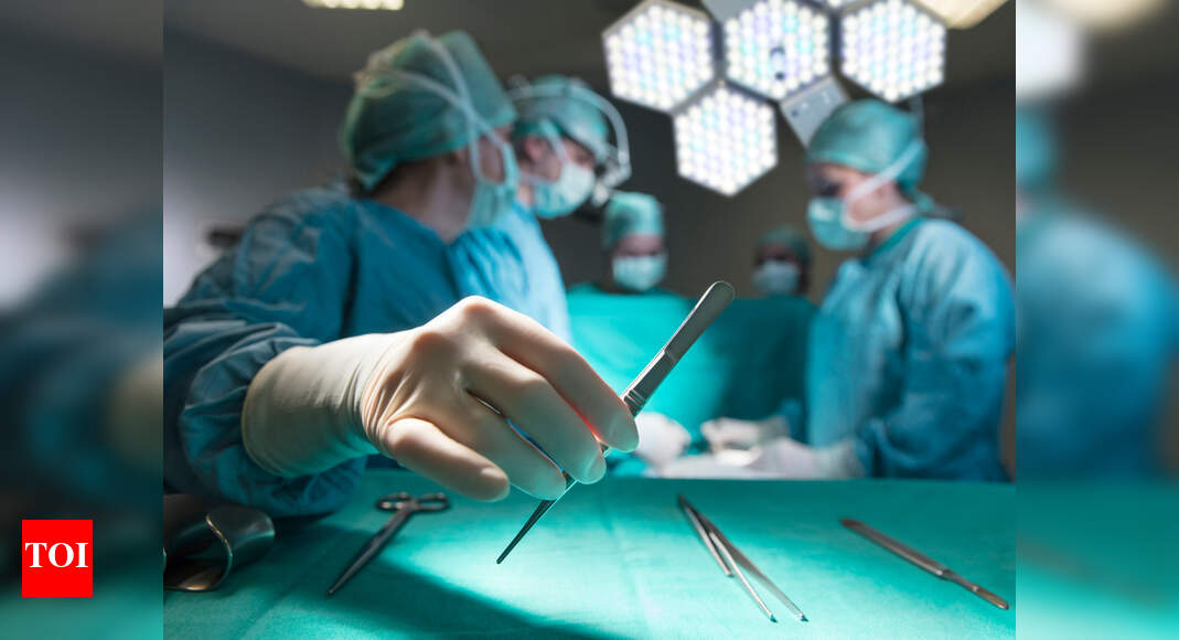 Why surgeons don't want to operate right now Therese Raphael Times