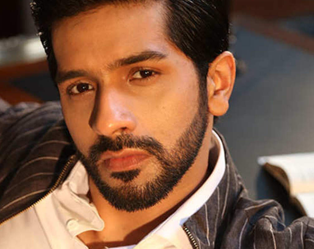 
Actor Vardhan Puri is addicted to writing!
