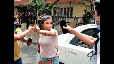 Kolkata: Stopped for lockdown flout, woman attacks cops