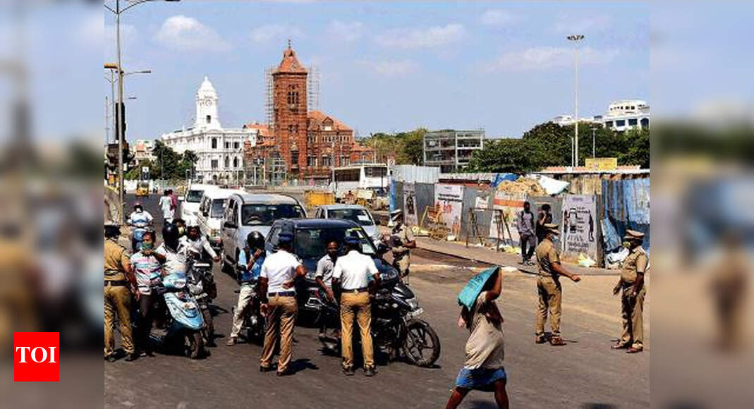 Hundreds come out defying curfew in Madurai | Madurai News - Times of India
