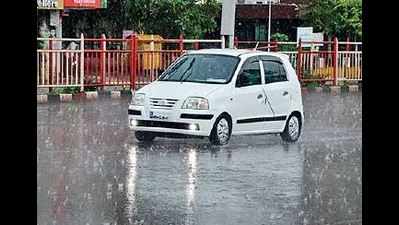 Amid virus worry, surprise shower drenches Bhopal