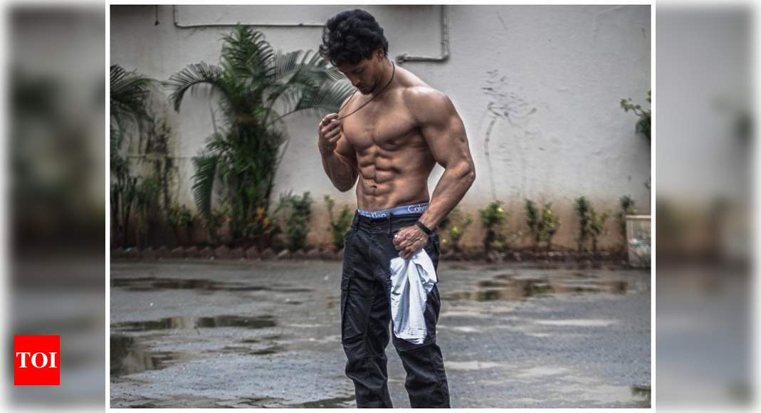 Tiger Shroff Showing Off His Washboard Abs In This Throwback Picture Is