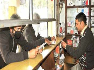 In Himachal, government works to provide supplies, cops rein unruly