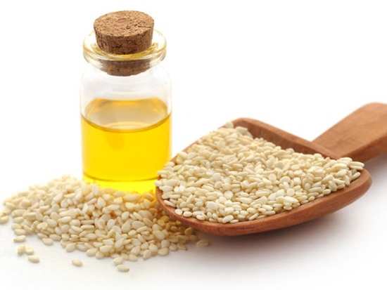 Sesame oil: A must-try for luscious hair - Misskyra.com