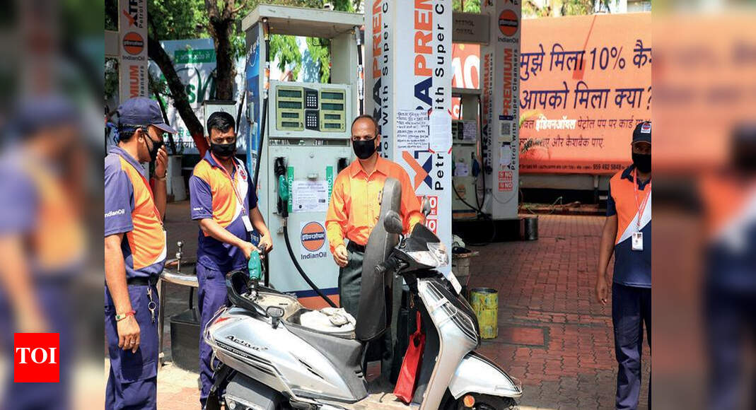 Fuel for vehicles on essential services duty only in Pune