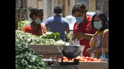 Lockdown: Karnataka govt scrambles to tackle rush for groceries