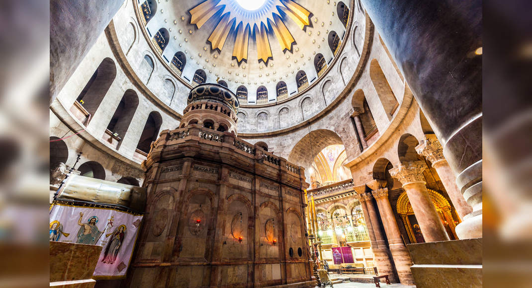 Church Of The Holy Sepulchre In Jerusalem Shuts Down Due To Covid 19 Threat Times Of India Travel