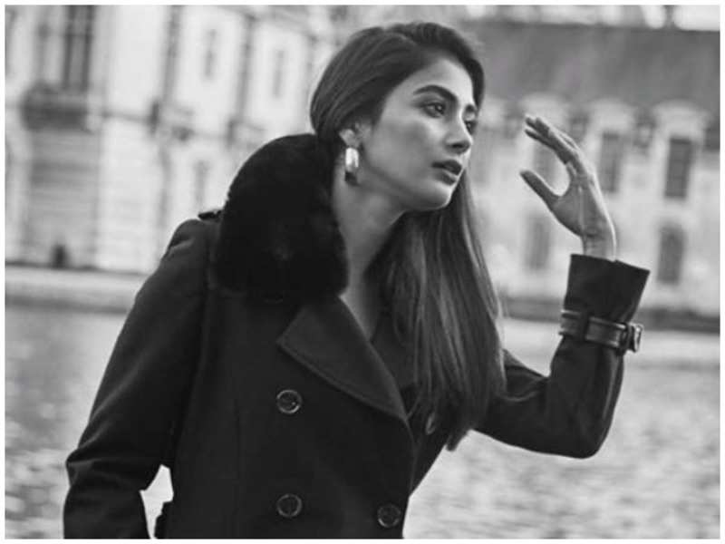 Pooja Hegde looks stunning in these monochrome photos | Hindi Movie