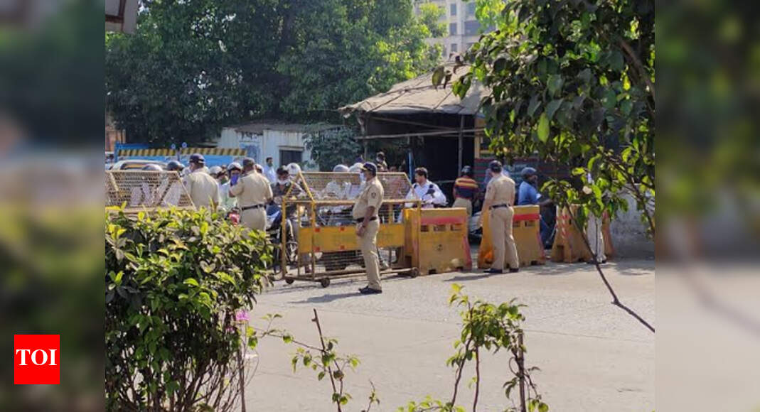 dahisar check naka nike factory outlet