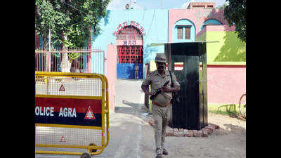 Agra: 300 inmates of district jail granted interim bail amid coronavirus scare