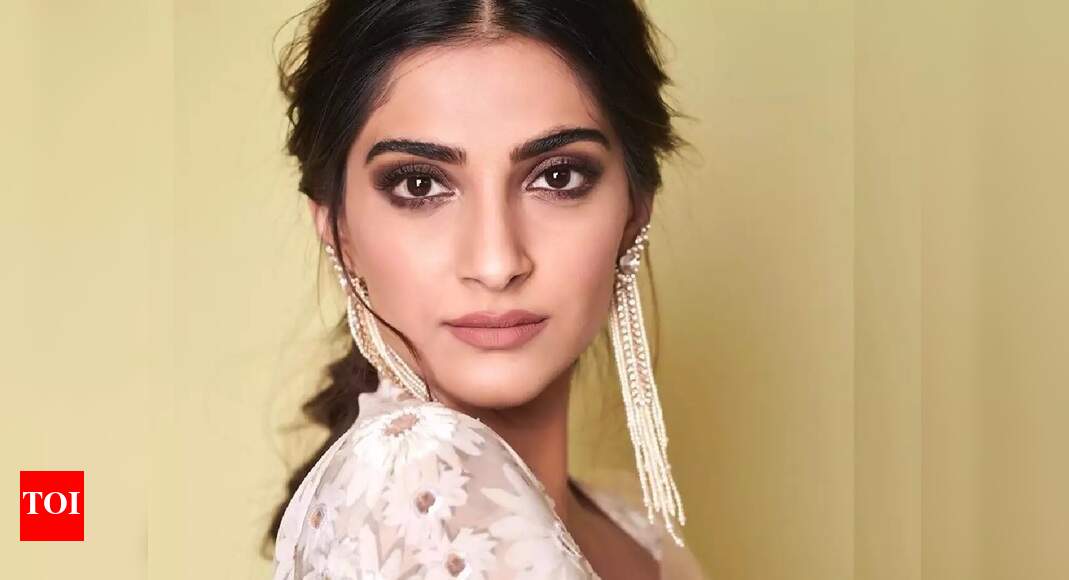 This Is What Vidya Balan Has To Say About Not Featuring With A List Superstars In Her Movies Hindi Movie News Times Of India