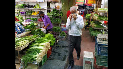 Delhi: Fruit, veggie prices stabilise as fears of shortage subside