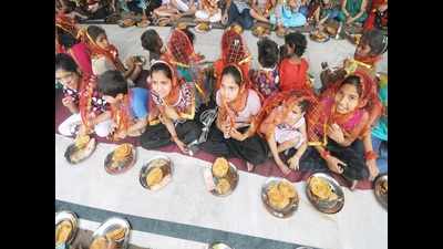 Don’t call girls for ‘kanya’ puja today, stay home and help the needy, say Delhi temples