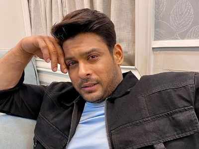 Bored Sidharth Shukla ask fans to entertain him; gets flooded with Bigg Boss 13 videos