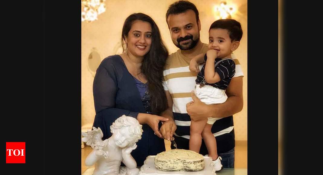 Kunchacko Boban's sweet anniversary message | Malayalam Movie News ...