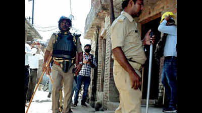 Uttar Pradesh: Cops attacked for stopping Friday prayers in Kannauj