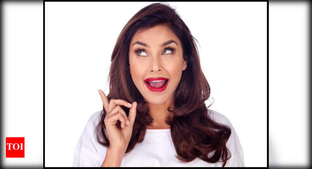'Introvert' b'day girl Lisa Ray loves there are no parties due to ...