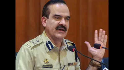 No orders not to give fuel to public: Mumbai top cop