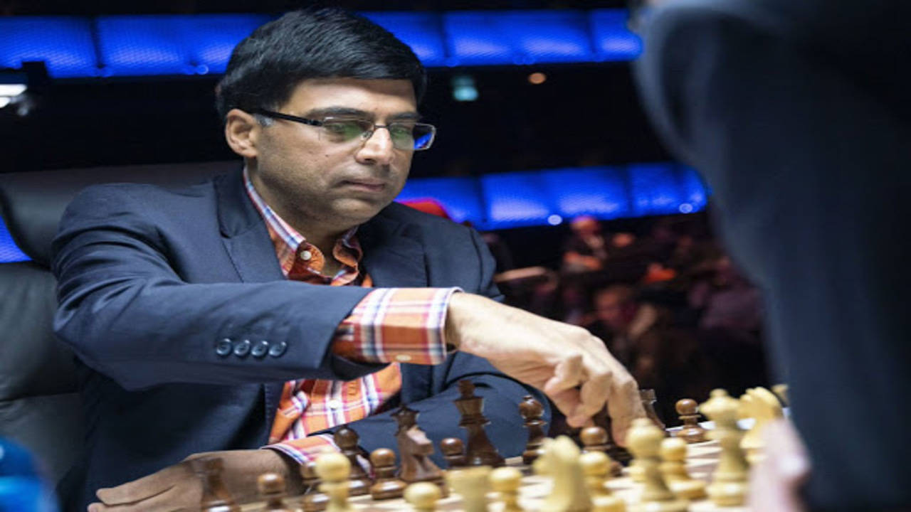 Viswanathan Anand's Top 5 Moves Of All Time 