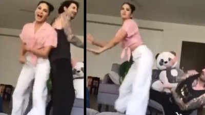 Watch video: Sunny Leone's latest post is sure to leave you in splits |  Hindi Movie News - Times of India