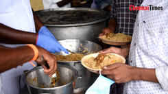 Sowripalayam society members provide non vegetarian food for needed people