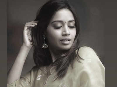 Nivetha Pethuraj back on twitter with a new account.
